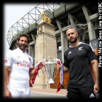 England captain Ben Gollings & NZ captain DJ Forbes with the HSBC Sevens World Series trophy that both sides are vying to win over the next two weekends in London and Edinburgh.